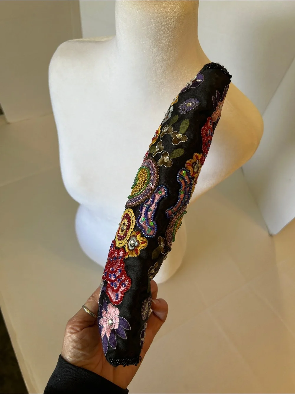UNBRAIDED BLACK FLORAL EMBROIDERED WITH BEADS & SEQUINS & SLIVER CHAIN